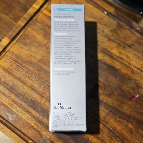 SkinMedica Facial Cleanser - Silver and Blue New In Box - Picture 2 of 4